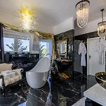 Villa Berfami Excelsior - Jacuzzi&Pool Villa *