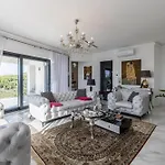 Villa Berfami Excelsior - Jacuzzi&Pool *