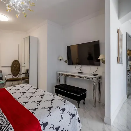 Berfami Excelsior - Crafted For Elites فيلة بودْسْتغانا