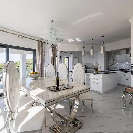 Villa Berfami - Managed By Excelsior Villas *