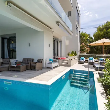 فيلة Berfami Excelsior - Crafted For Elites *