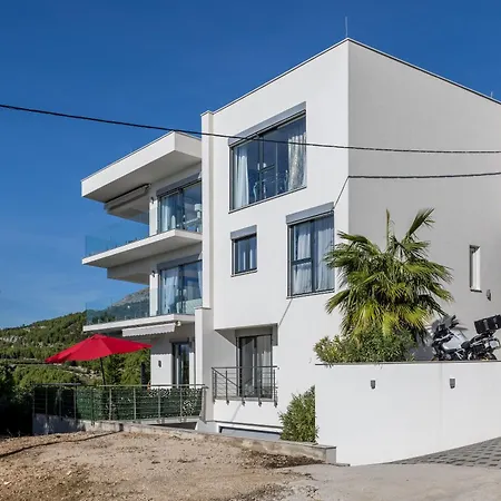 Berfami Excelsior - Crafted For Elites Βίλα Ποντστράνα