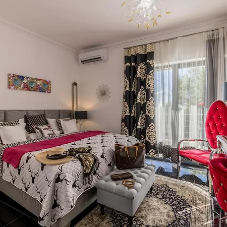 Villa Berfami Excelsior - Crafted For Elites