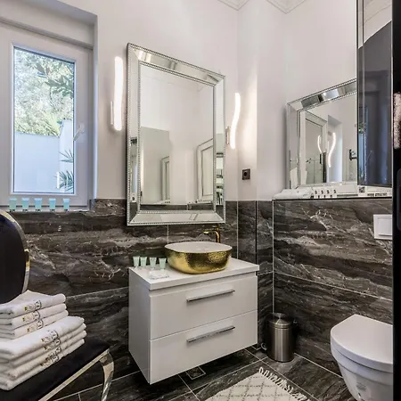 Berfami Excelsior - Crafted For Elites Ποντστράνα