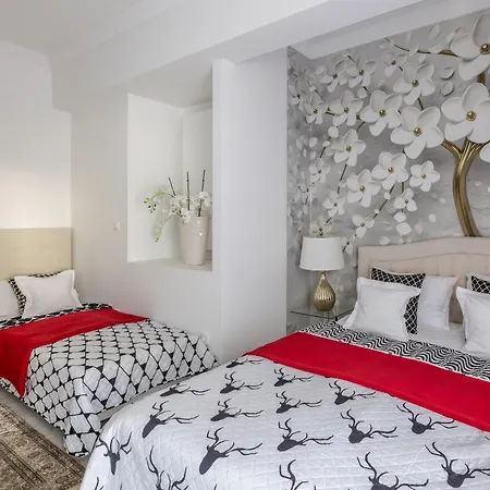 Berfami Excelsior - Crafted For Elites Βίλα Ποντστράνα