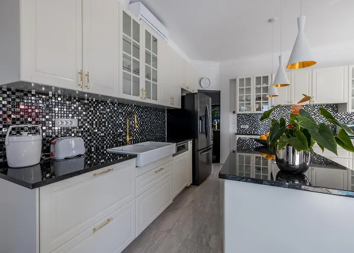 别墅 Berfami Excelsior - Crafted For Elites *